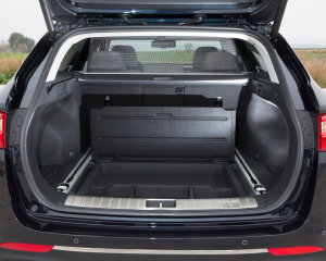 Kia Optima Sportswagon - Interior 18